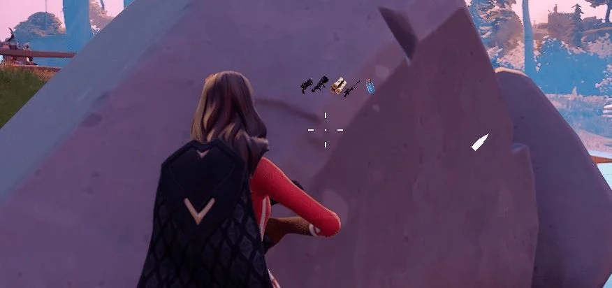 Fortnite Fecurity loot ESP marking weapons, ammo and shields on the ground